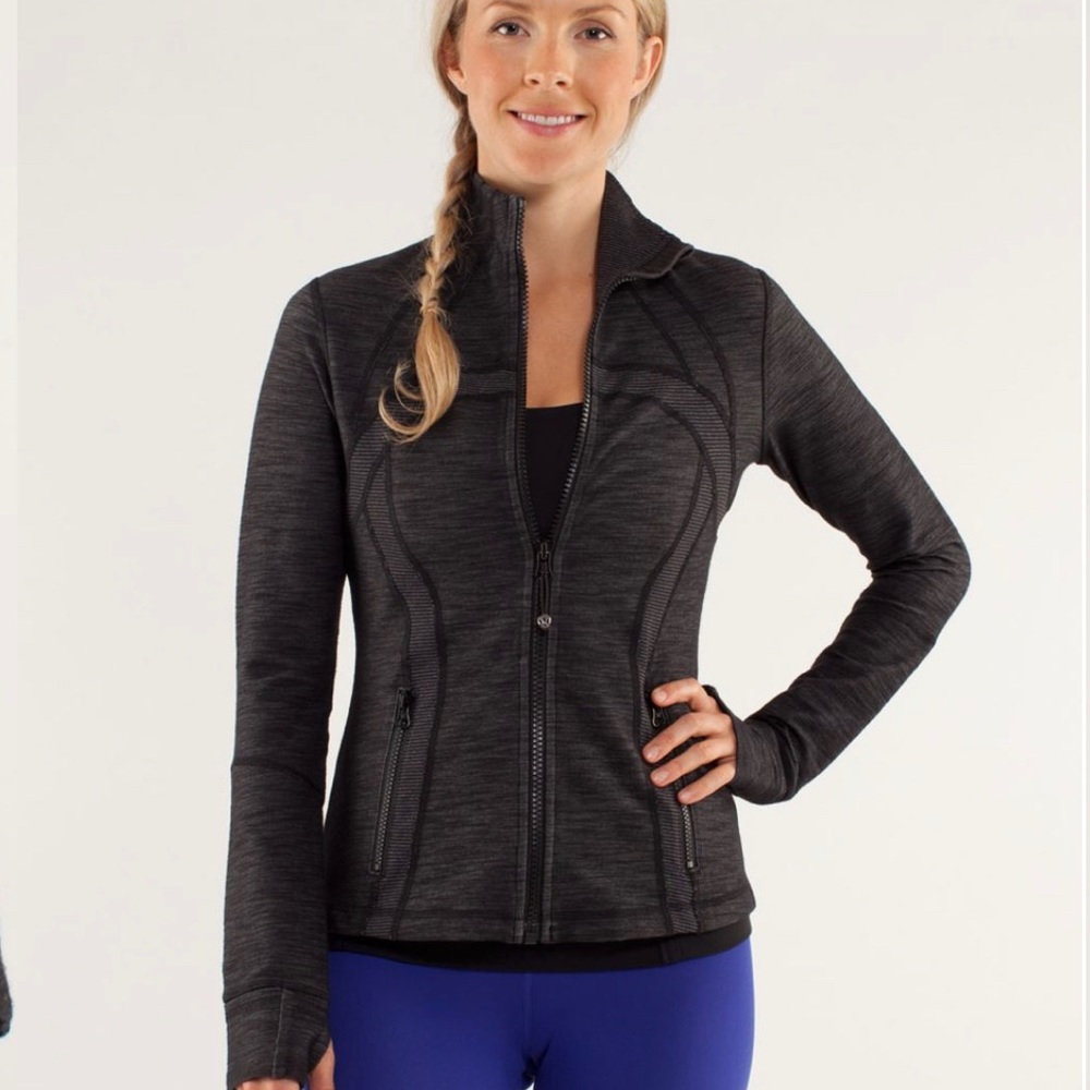 Lululemon Define Jacket Black Slub Denim Luon in Size 8